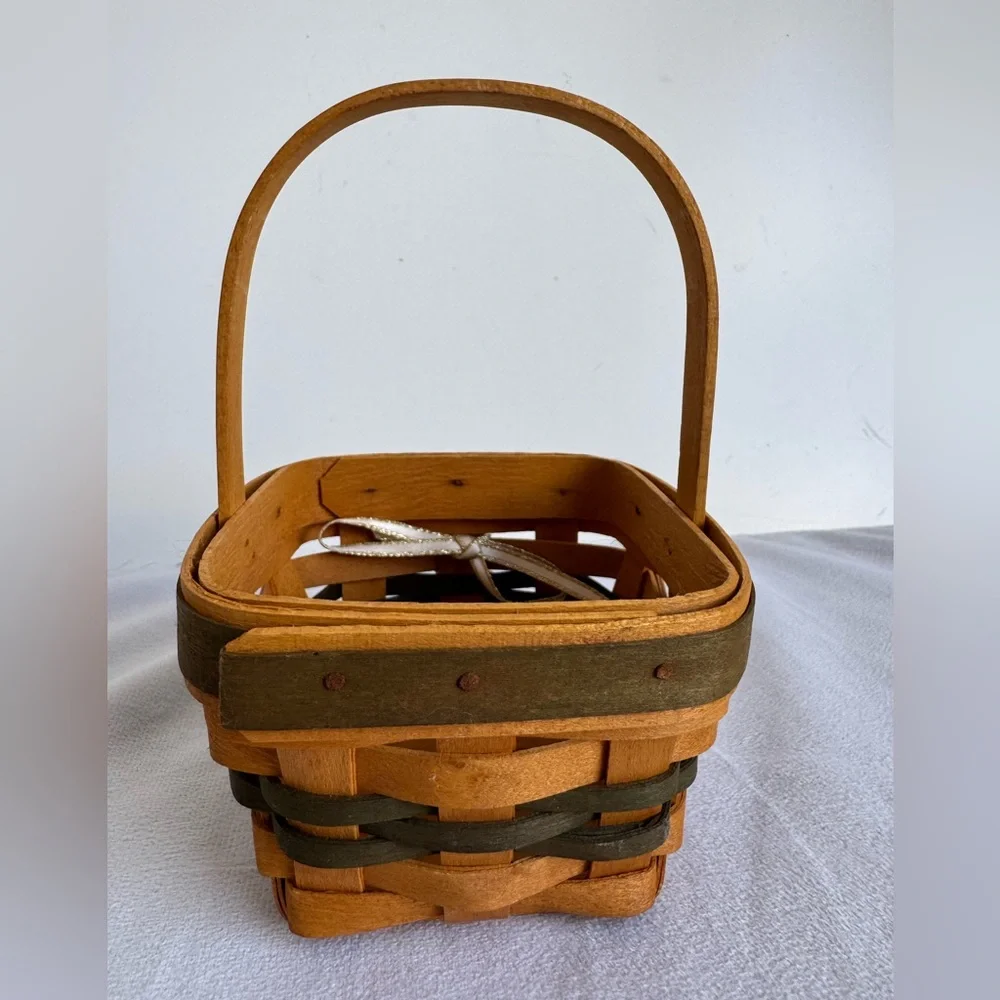 Longaberger Lots of Luck‎ basket limited edition St. Patrick's Day 1999 shamrock